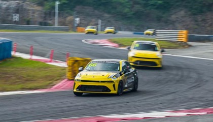 kaiyun平台-领克三车出战CTCC宁波站，包揽多组冠军|赛车|中国杯|车手|培训|车队_新浪体育_新浪新闻